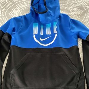 Boys medium Nike hoodie